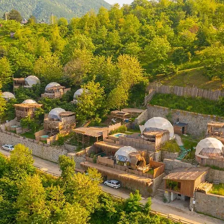 Bed & Breakfast Dome Glamping