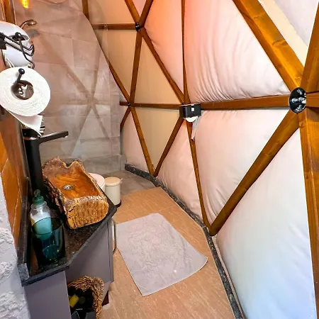 Bed & Breakfast Dome Glamping Sapanca