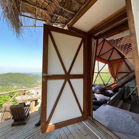 Dome Glamping Bed & Breakfast