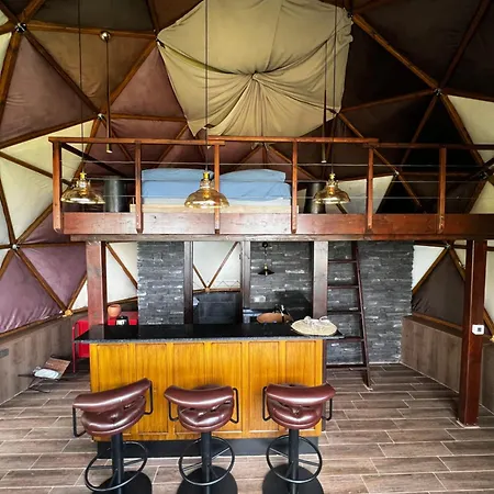 Dome Glamping *