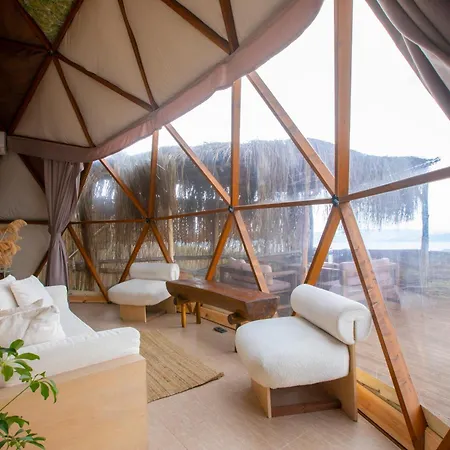 Dome Glamping
