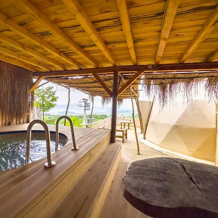 Bed & Breakfast Dome Glamping