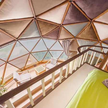 Dome Glamping