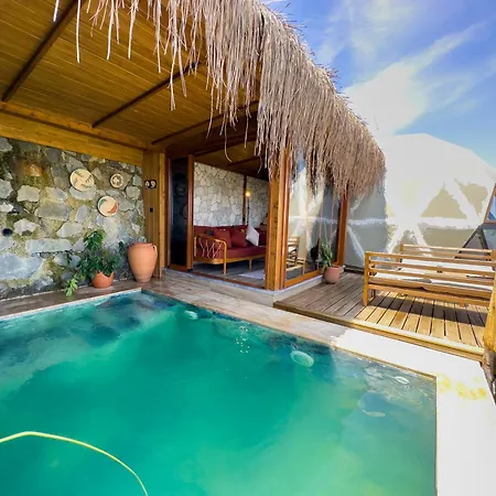 Dome Glamping Bed & Breakfast Sapanca