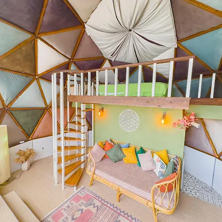 Dome Glamping Bed & Breakfast Sapanca