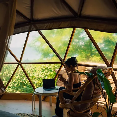 Dome Glamping 別荘 サパンジャ