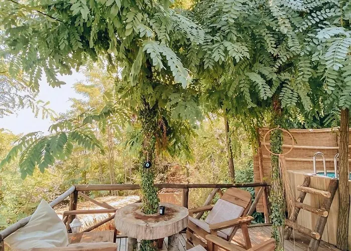 度假居 Dome Glamping 萨潘贾