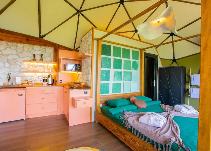 度假居 Dome Glamping *