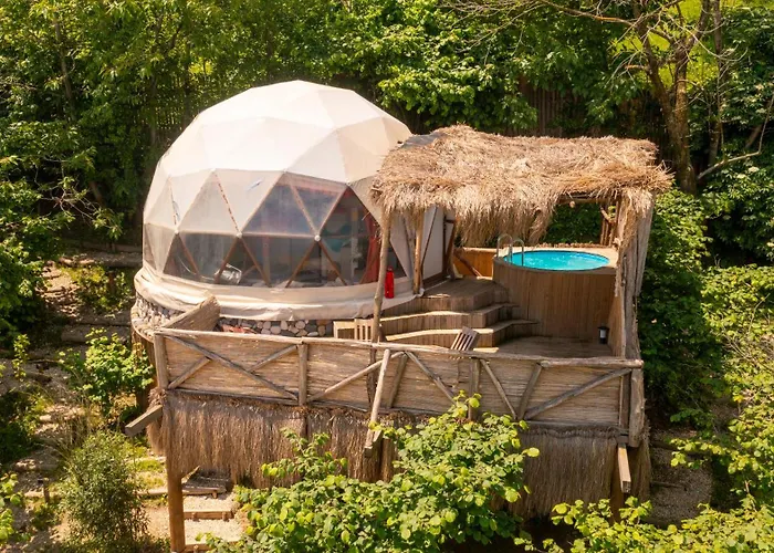 Dome Glamping 度假居