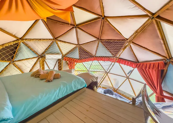 Dome Glamping * 萨潘贾