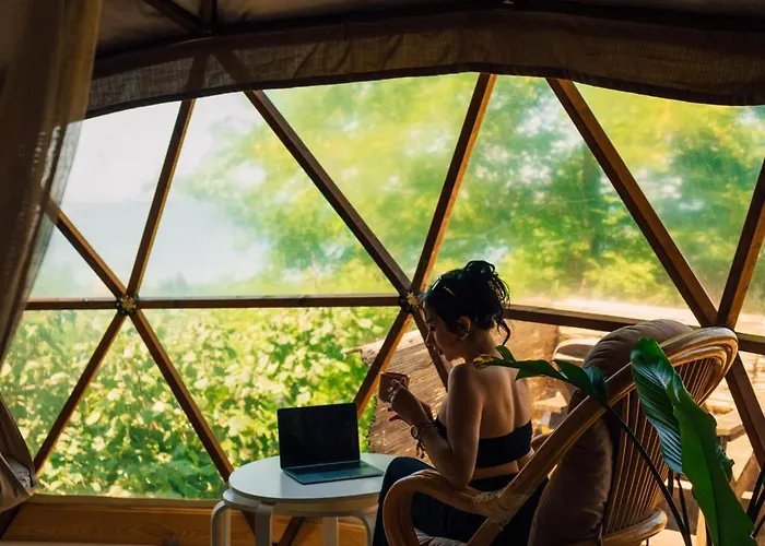 Dome Glamping 度假居 萨潘贾